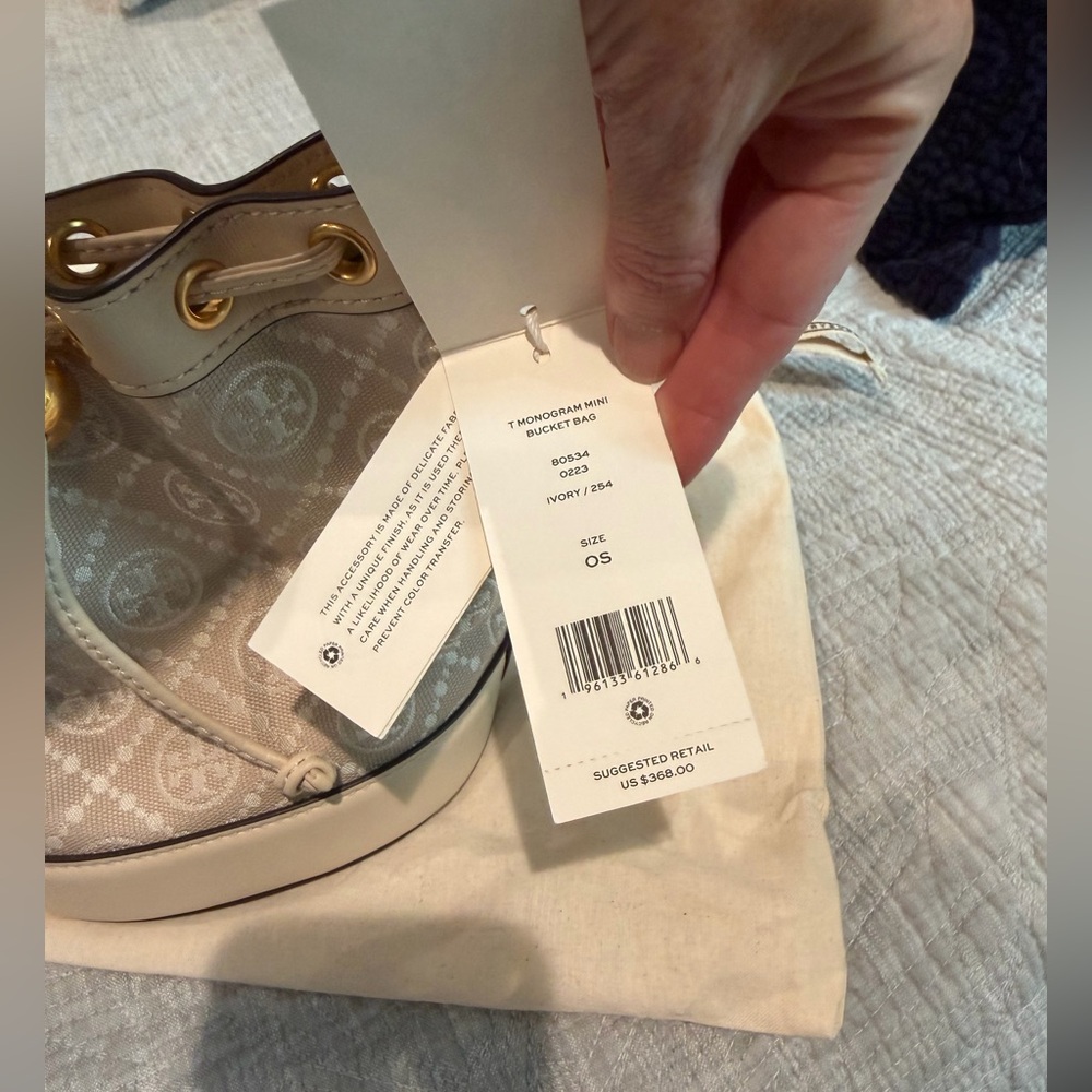 Tory Burch new NWT and bag. mini bucket bag beige canvas and tan leather strap - Picture 2 of 4